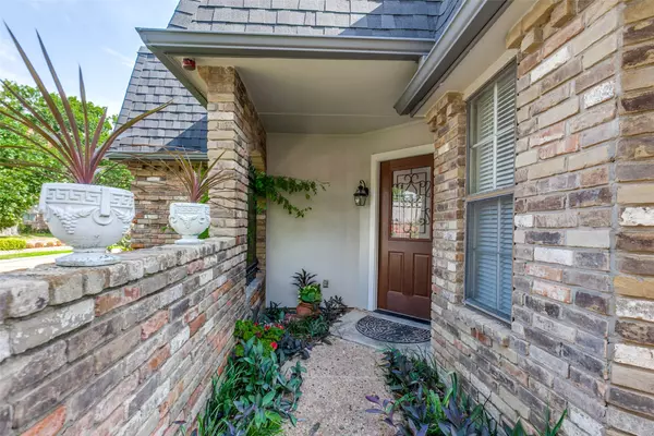 Richardson, TX 75081,1225 Whispering Oaks LN