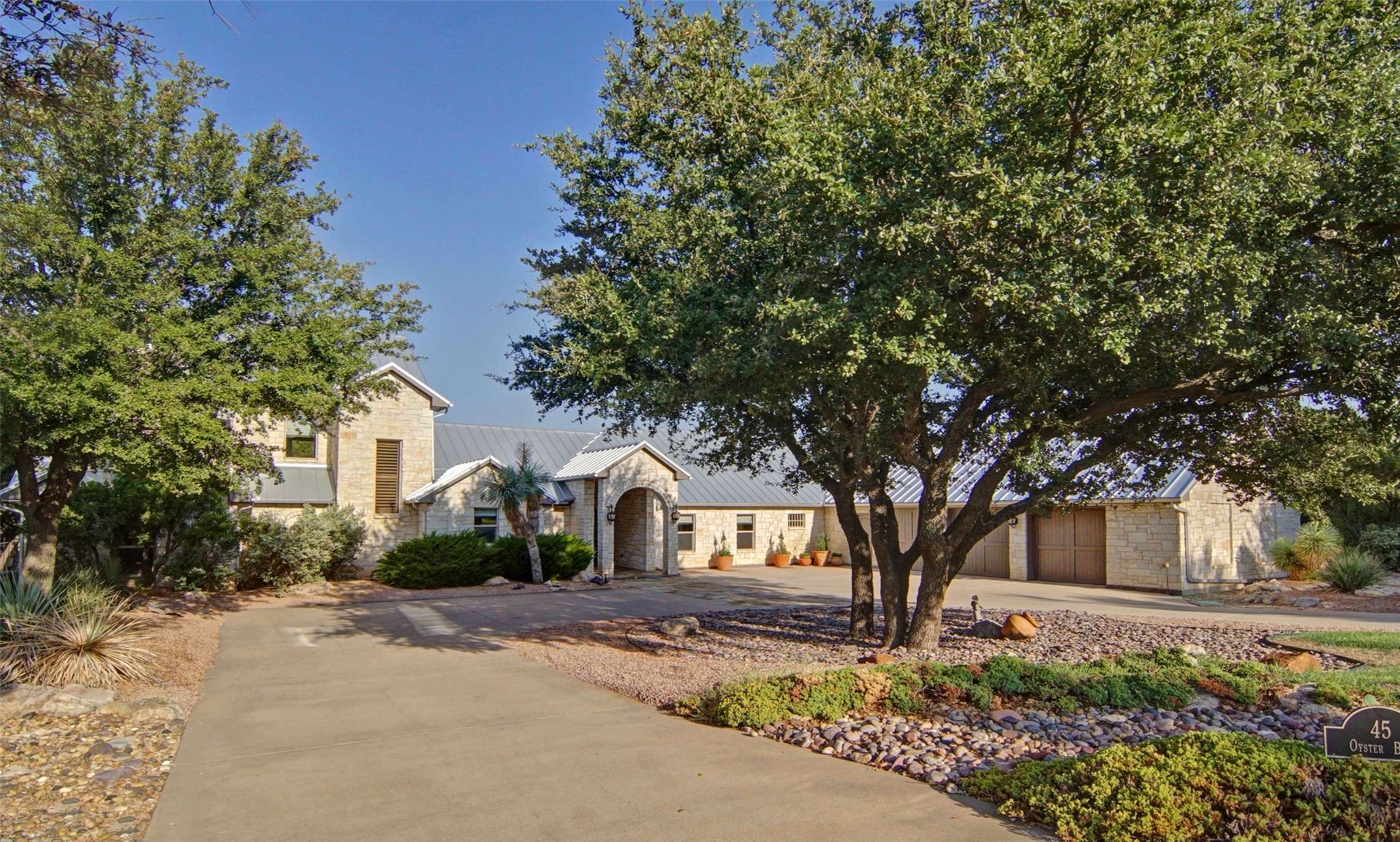 45 Oyster Bay, Graford, TX 76449