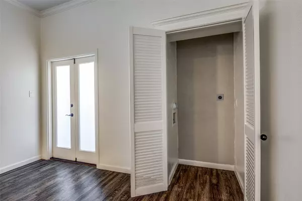 10420 High Hollows DR #135, Dallas, TX 75230