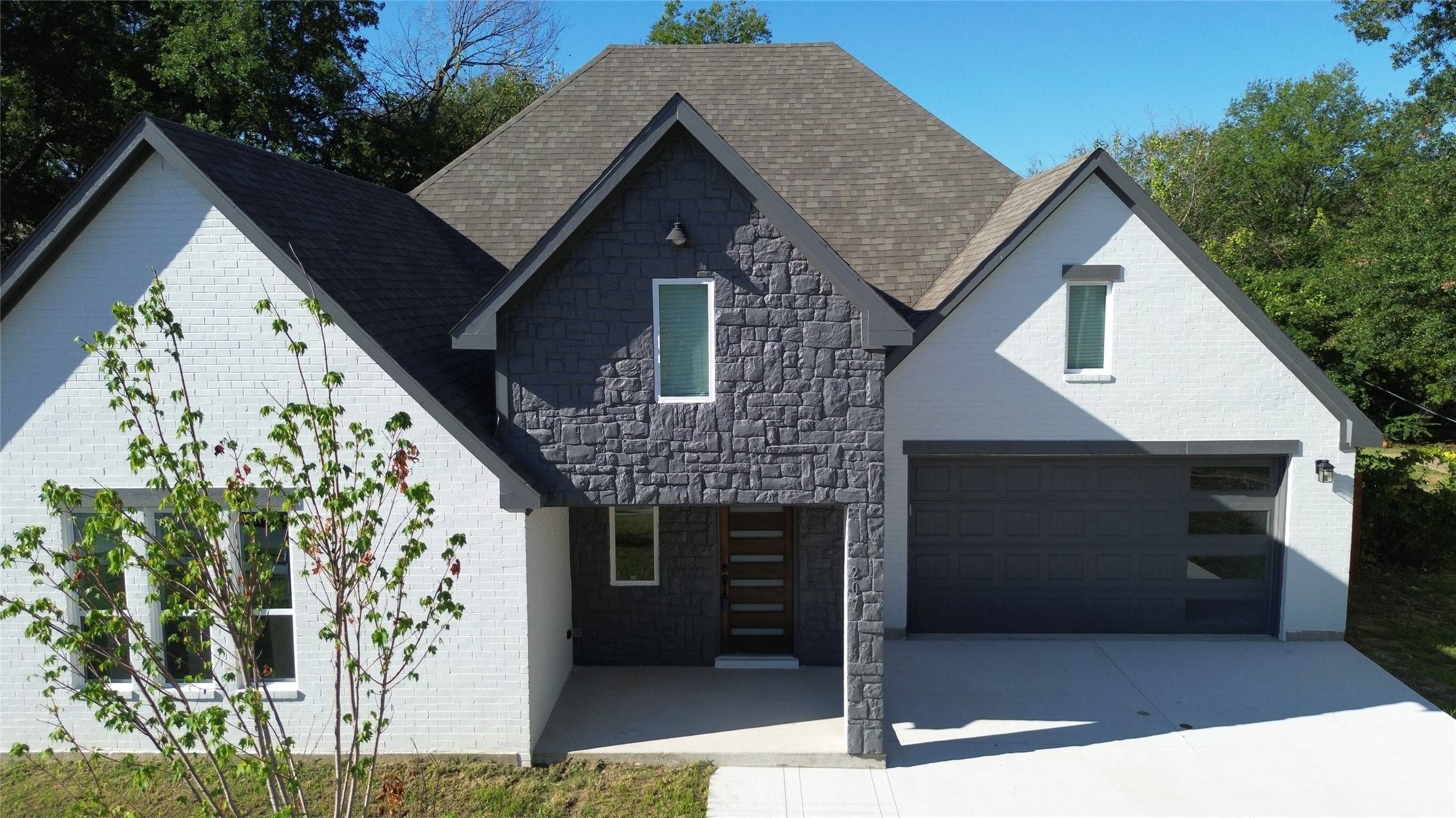 207 Griffith AVE, Terrell, TX 75160