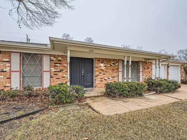 Desoto, TX 75115,123 Windwood DR