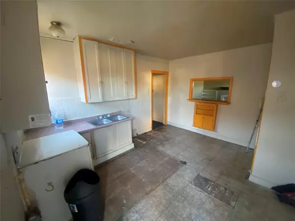Dallas, TX 75216,4415 Bonnie View RD