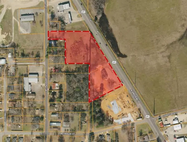 Pittsburg, TX 75686,700 N Greer BLVD