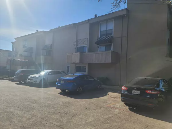 Dallas, TX 75219,4327 Holland AVE #102
