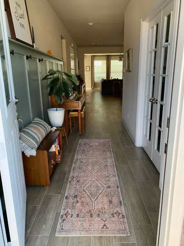 417 Windstream DR, Aledo, TX 76008