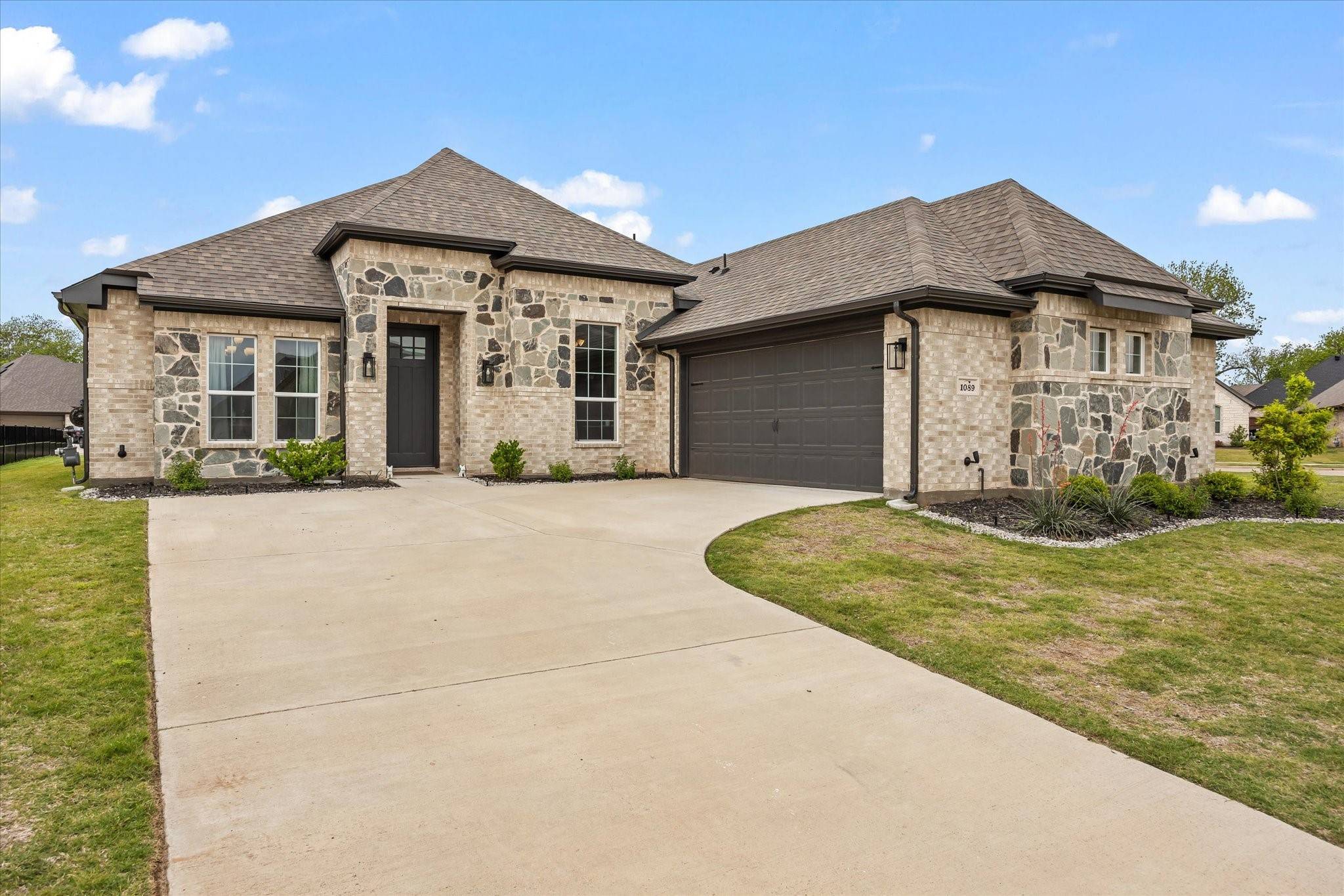 Granbury, TX 76048,1089 Mickelson DR