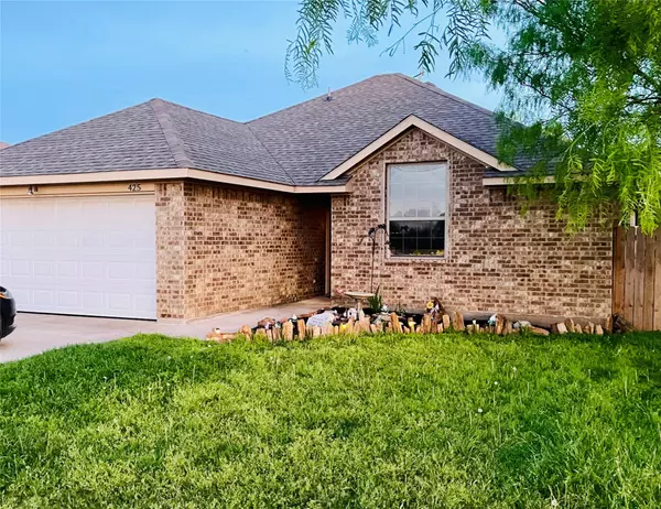 Eastland, TX 76448,425 Lens ST