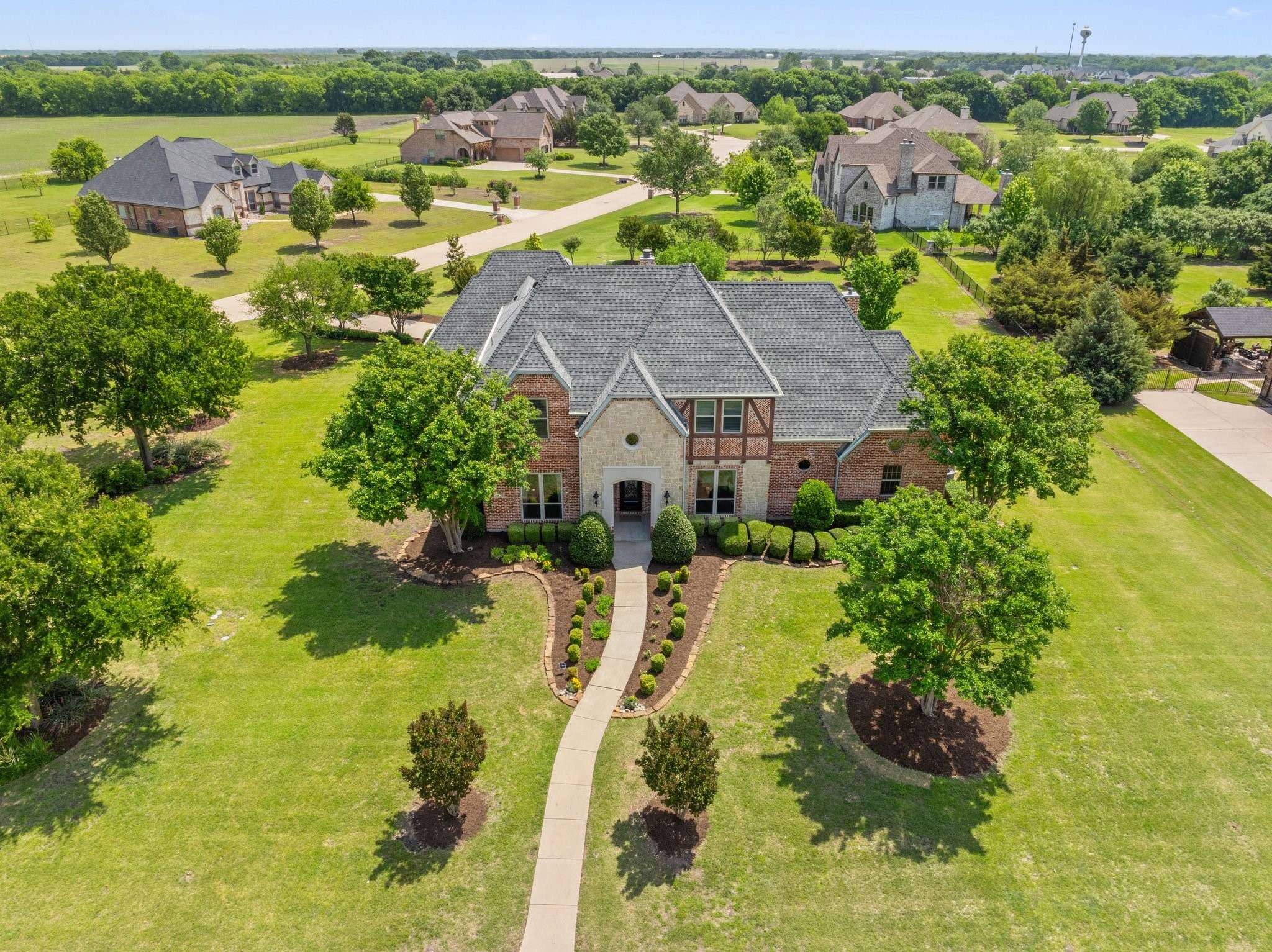 2445 Westchester DR, Lucas, TX 75002
