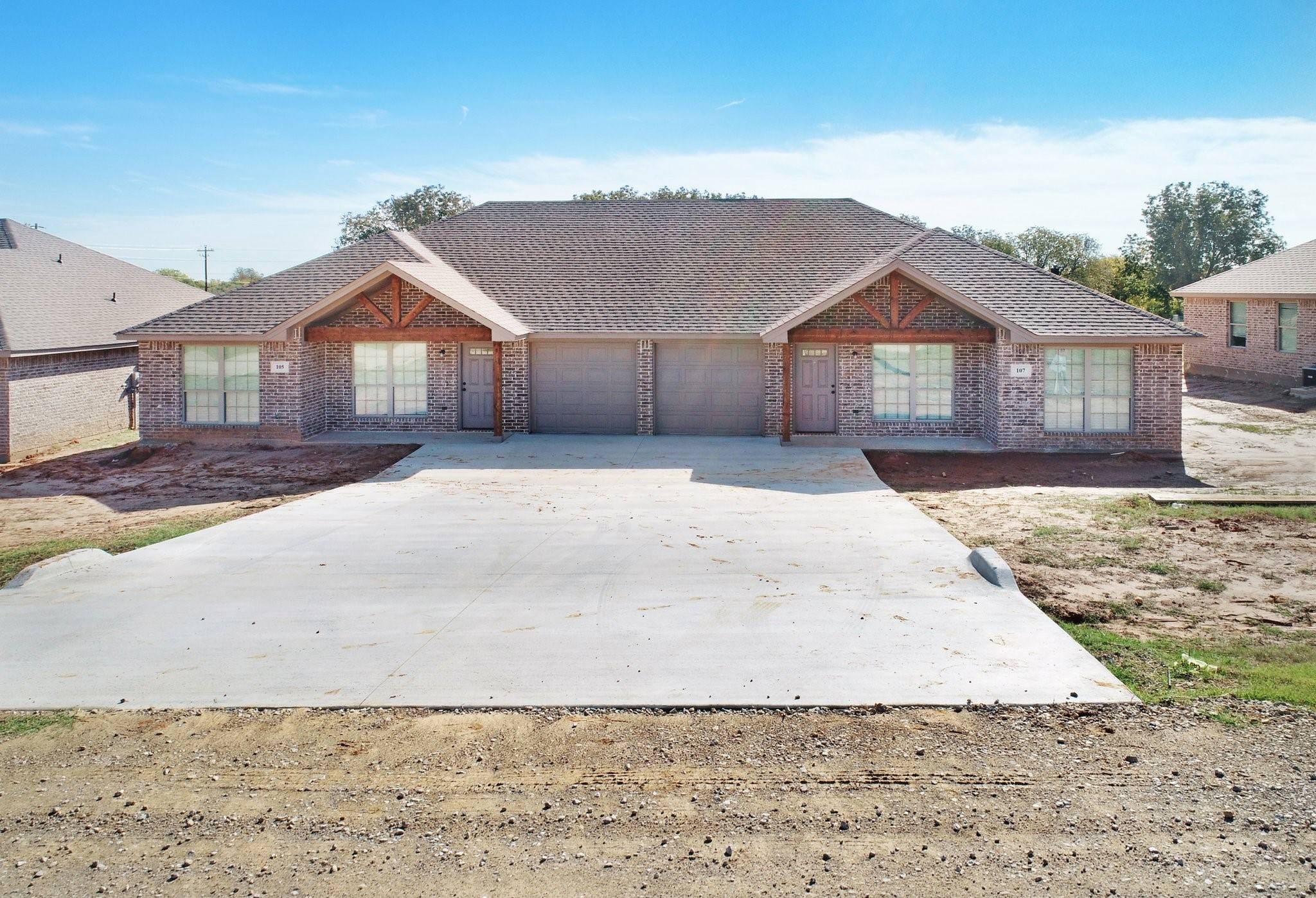 101 Lone Star RD, Poolville, TX 76487