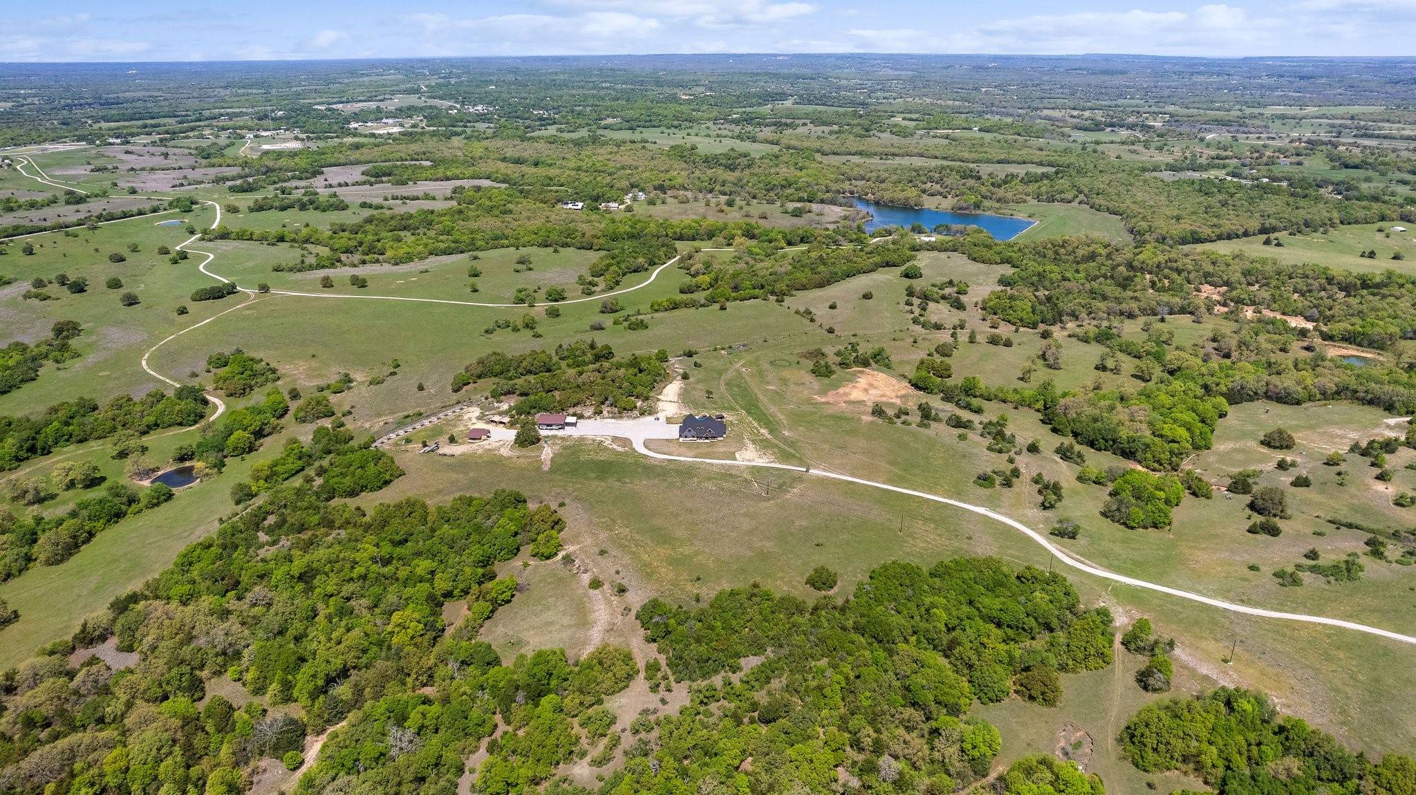 820 Steadham RD, Forestburg, TX 76239