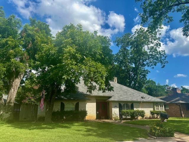 7168 Cosgrove DR, Dallas, TX 75231