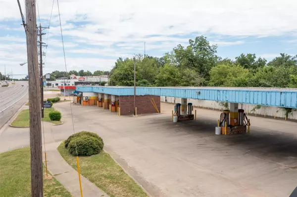 Tyler, TX 75702,1820 W Gentry Pkwy