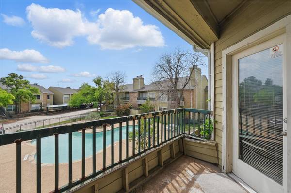 4115 Esters RD #706, Irving, TX 75038