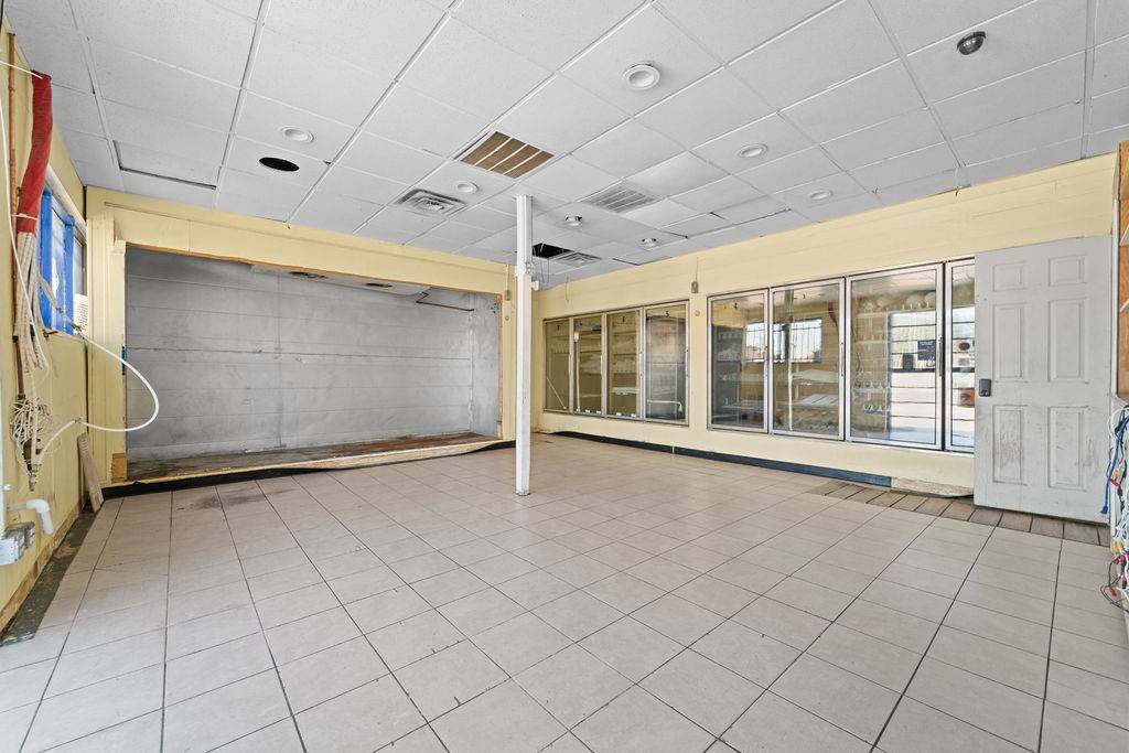 Fort Worth, TX 76111,2600 E Belknap ST