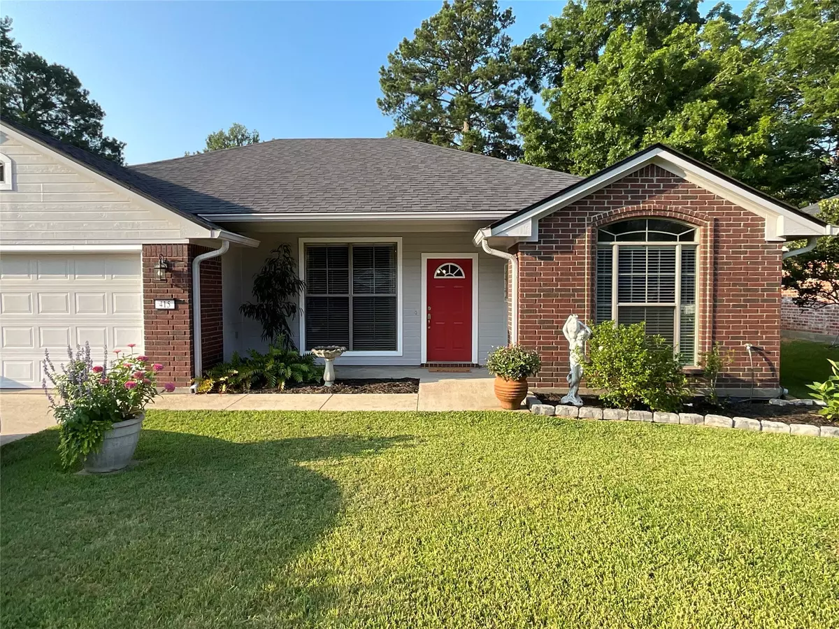 Haughton, LA 71037,415 Red Oak LN