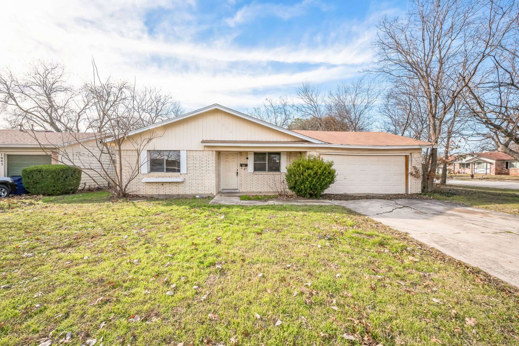 1009 Angela CT, Everman, TX 76140