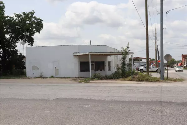 102 Lubbock ST, Gorman, TX 76454