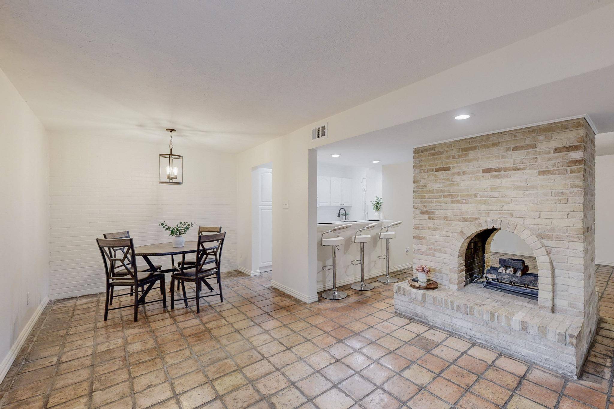 5916 Birchbrook DR #132, Dallas, TX 75206