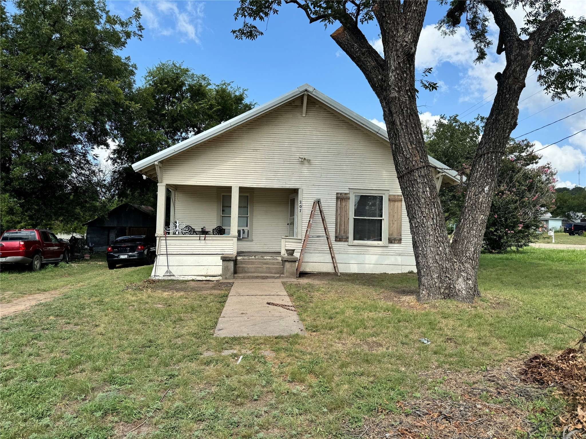 207 N 5th ST, Santa Anna, TX 76878