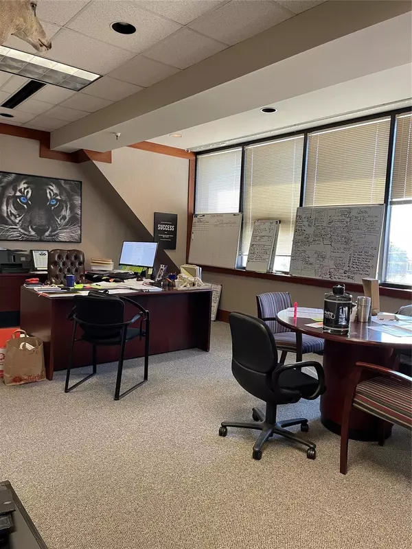 Dallas, TX 75252,17218 Preston RD