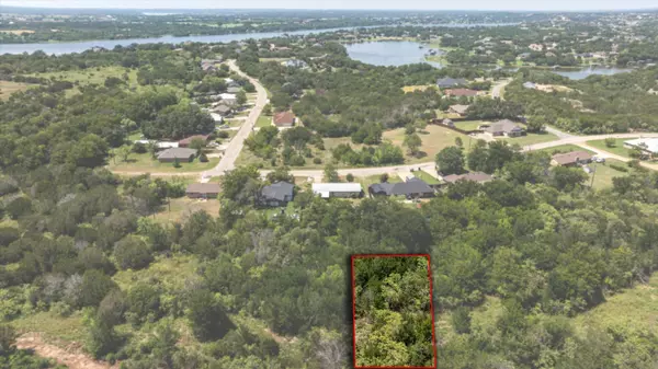 2009 Rock DR, Granbury, TX 76049