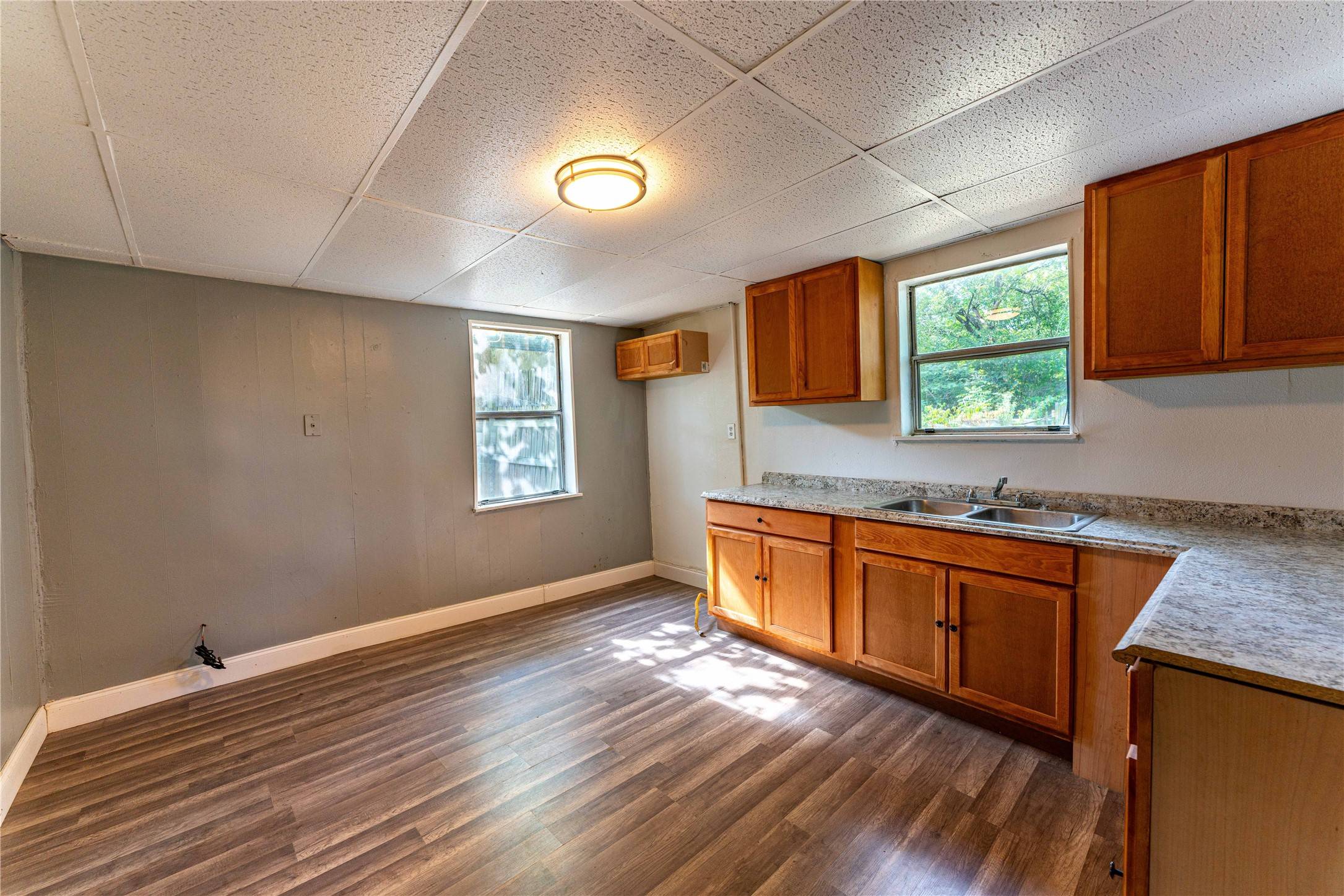 Paris, TX 75460,1716 Maple AVE