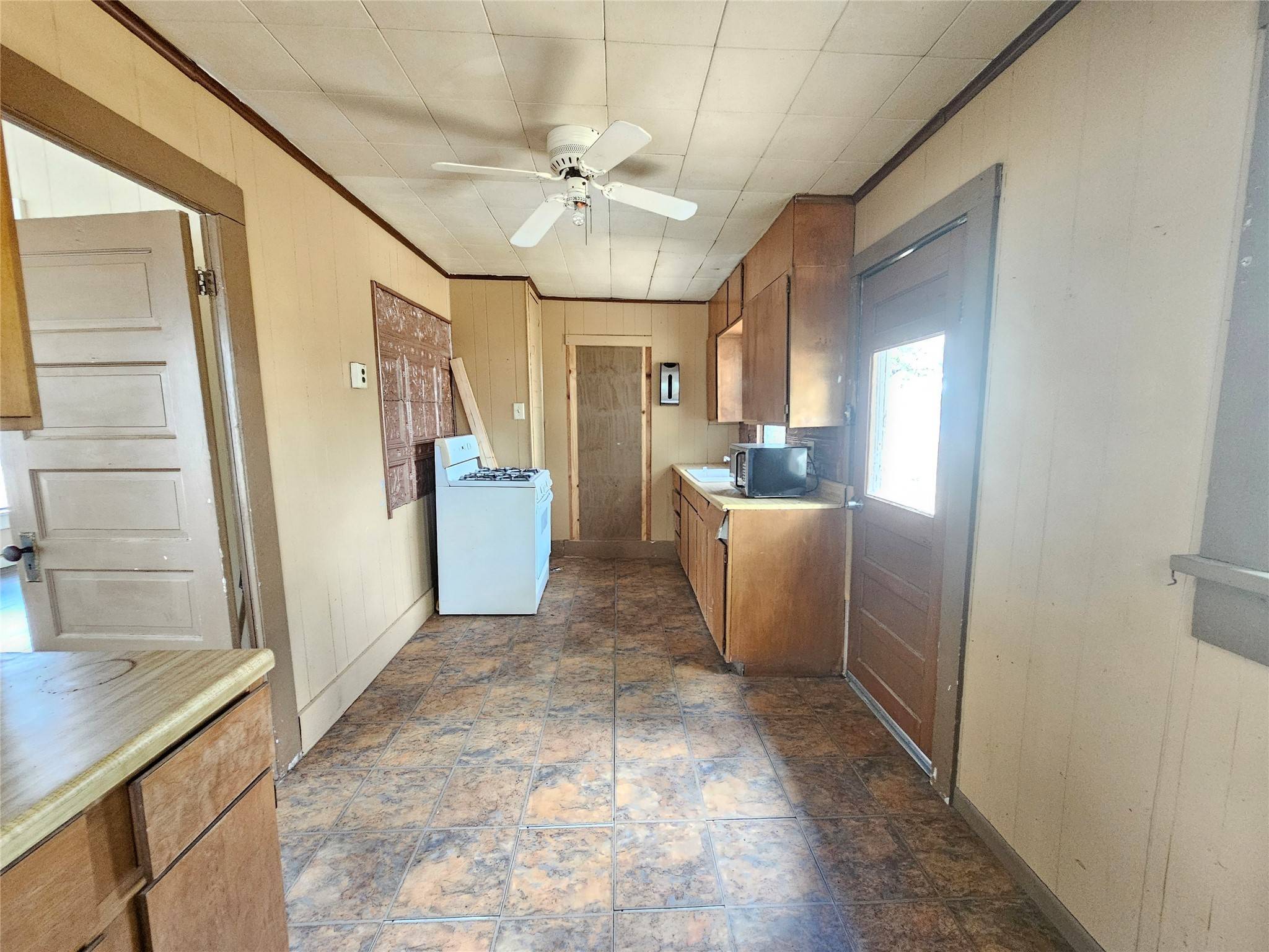 Bangs, TX 76823,216 E Pecan ST