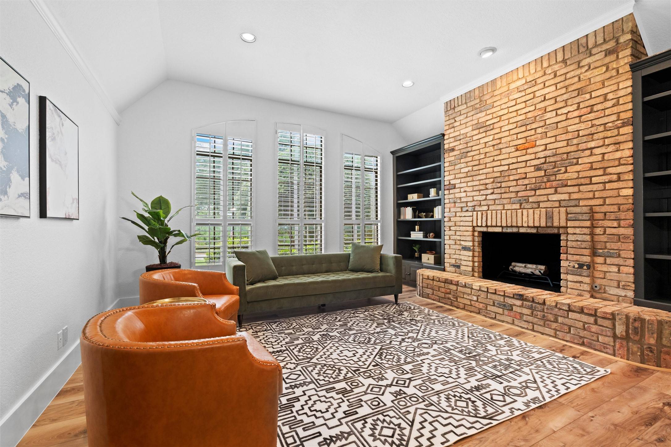 Arlington, TX 76016,6005 Englishoak DR