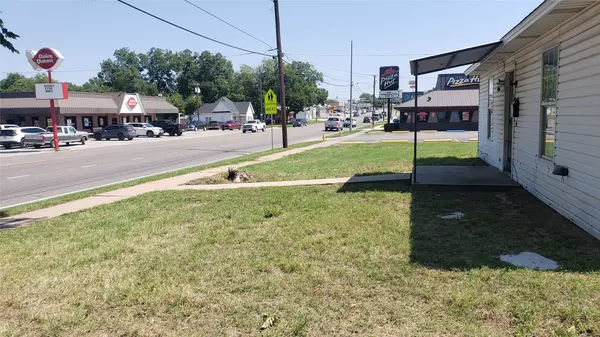 Bowie, TX 76230,400 E Wise ST