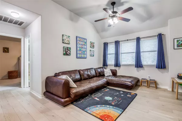 Mckinney, TX 75071,5204 Balsam DR