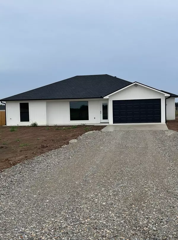 725 PRIVATE ROAD 24977, Brookston, TX 75421