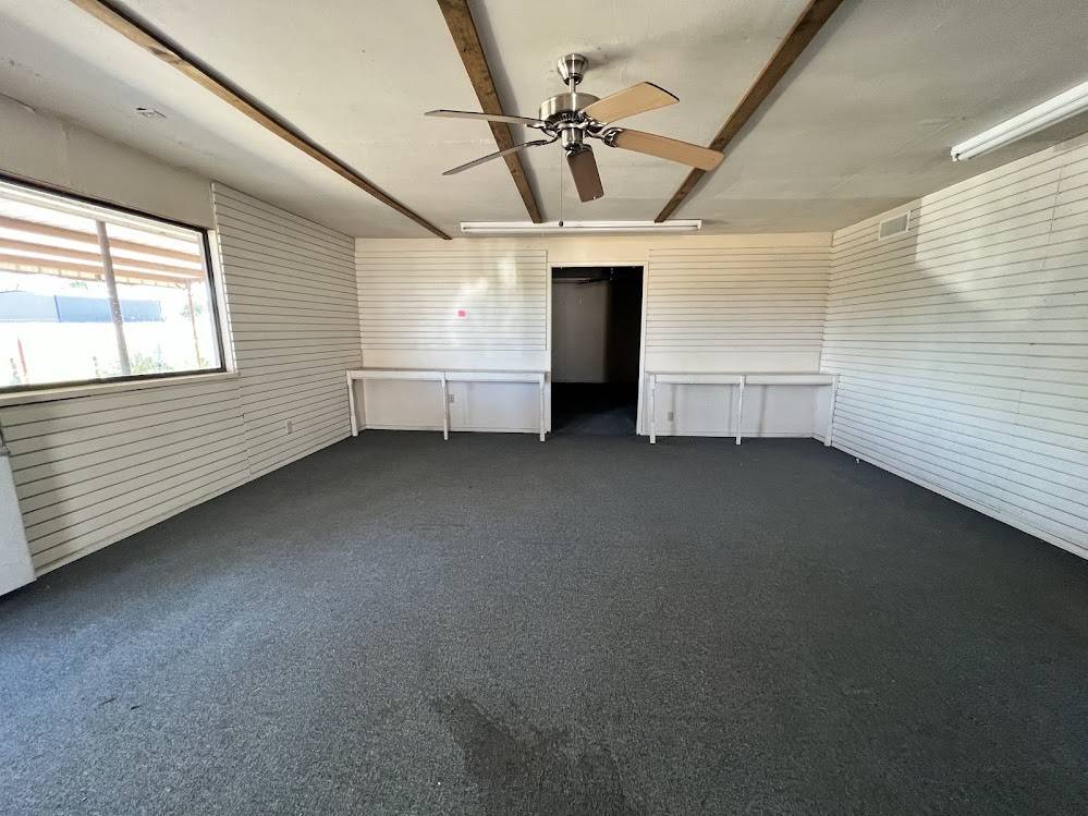 Paris, TX 75460,4037 N Main ST