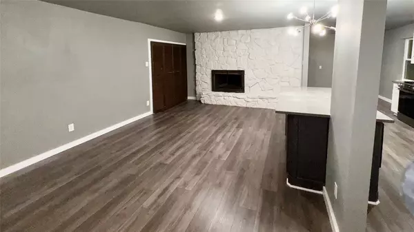 Dallas, TX 75228,11336 Drummond DR