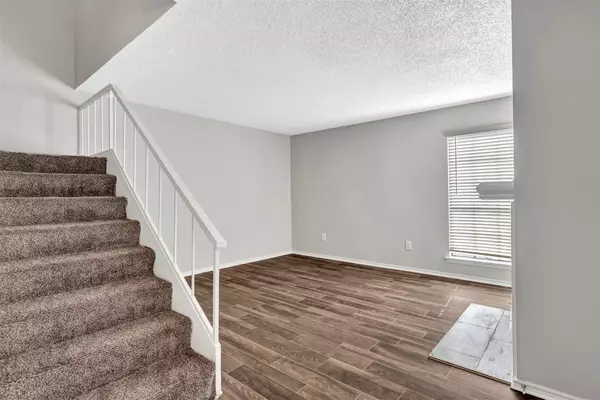 Dallas, TX 75243,11311 Audelia RD #216