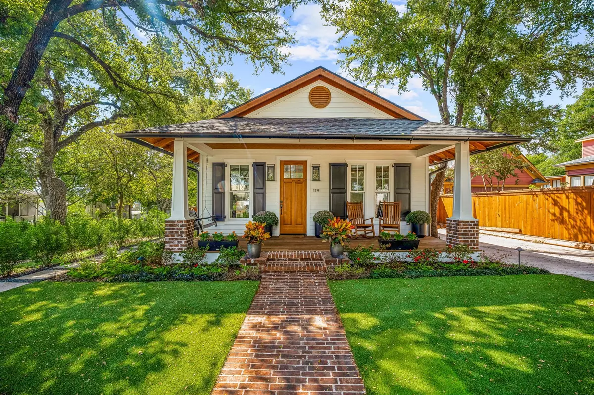 Granbury, TX 76048,119 W Bluff ST