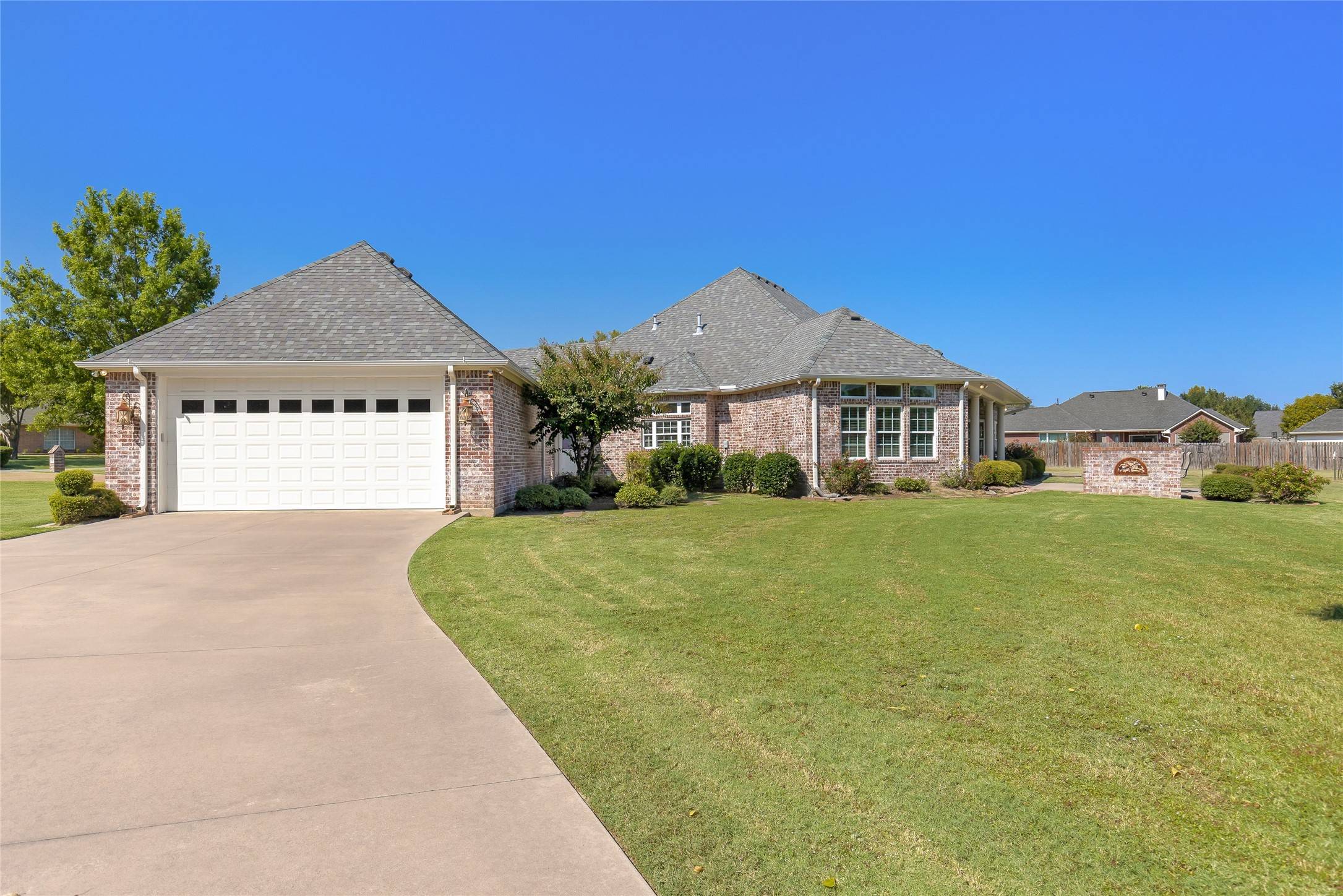 Sulphur Springs, TX 75482,400 Briarwood PL