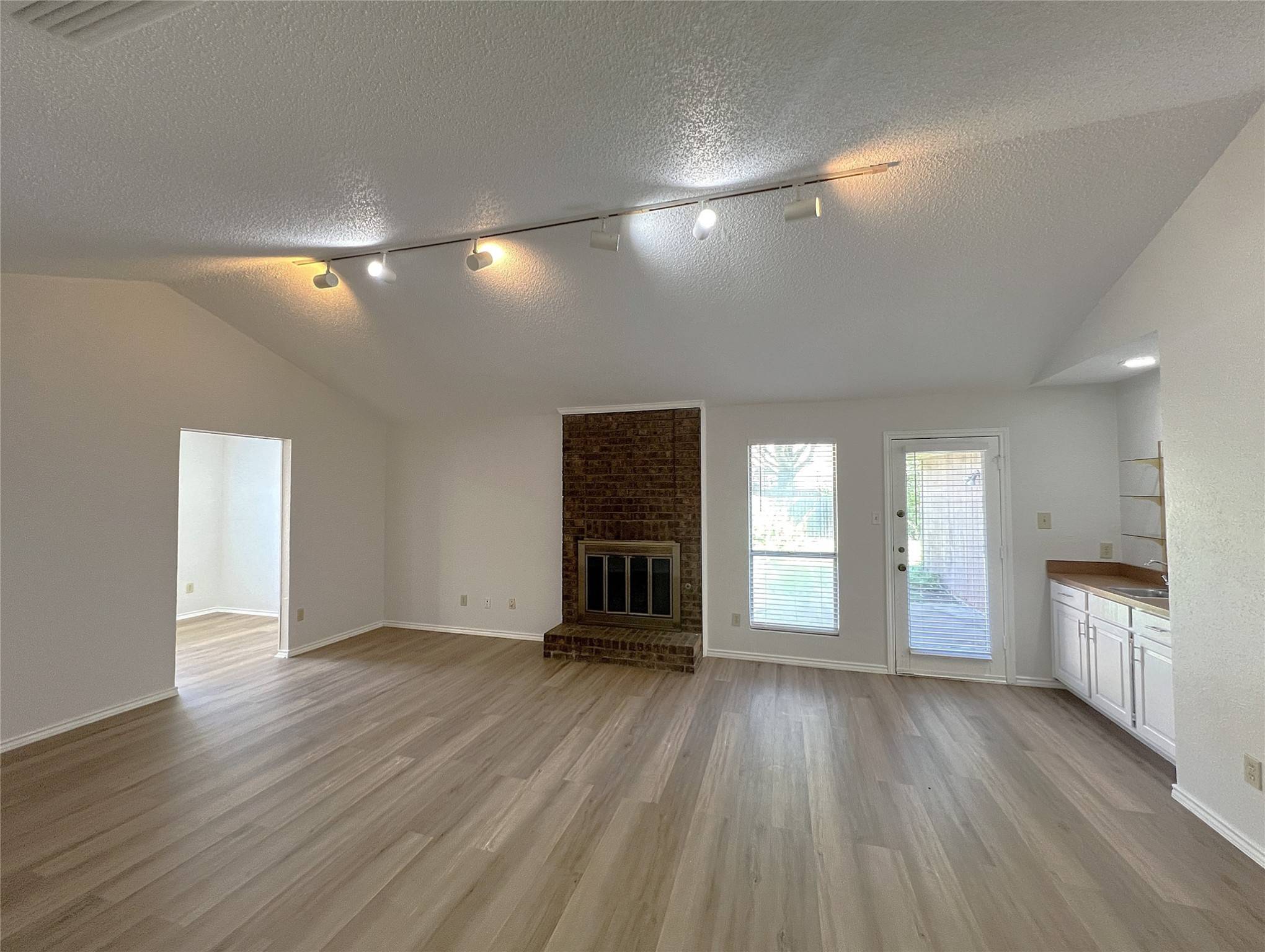 Plano, TX 75093,4517 Boston DR