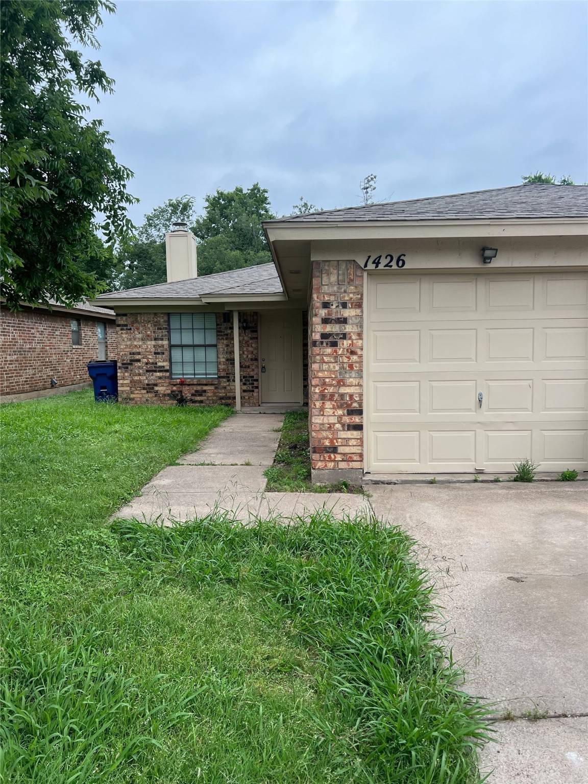 Crowley, TX 76036,1424 Briar CIR