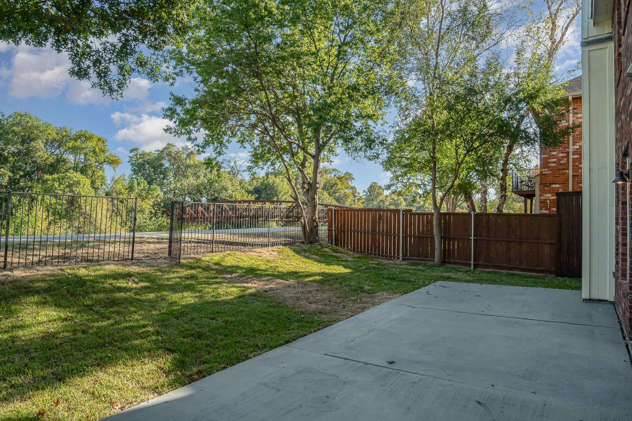Coppell, TX 75019,601 Waterview DR