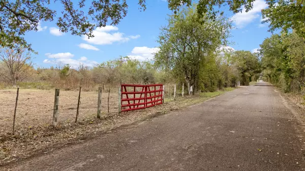Waco, TX 76705,870 Wagoner RD