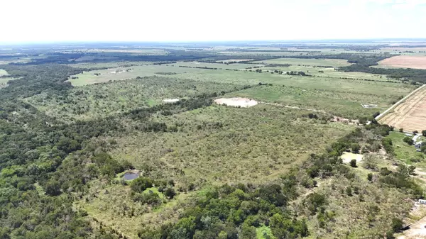 04LCD 1127 LCR 607, Groesbeck, TX 76642