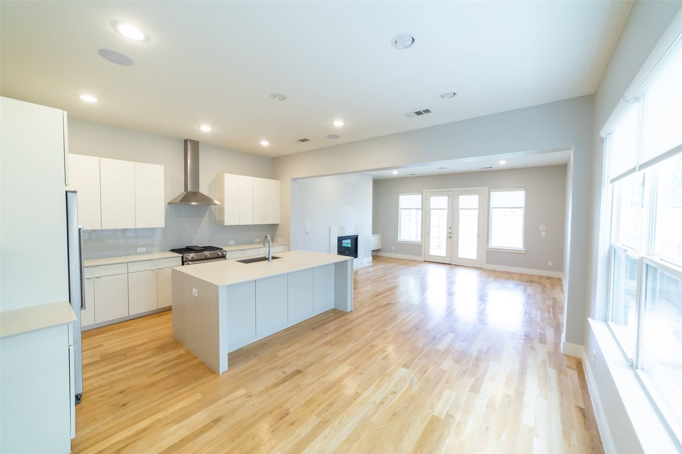 Dallas, TX 75209,6529 Roper ST