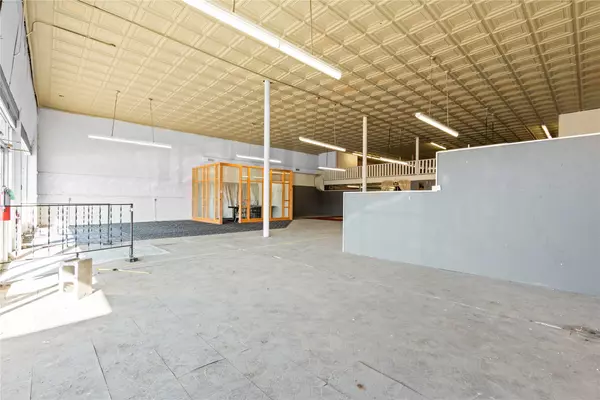 Hillsboro, TX 76645,207 E Elm ST