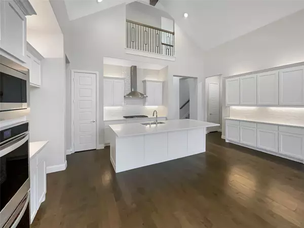 Frisco, TX 75035,9726 Summit Hills DR