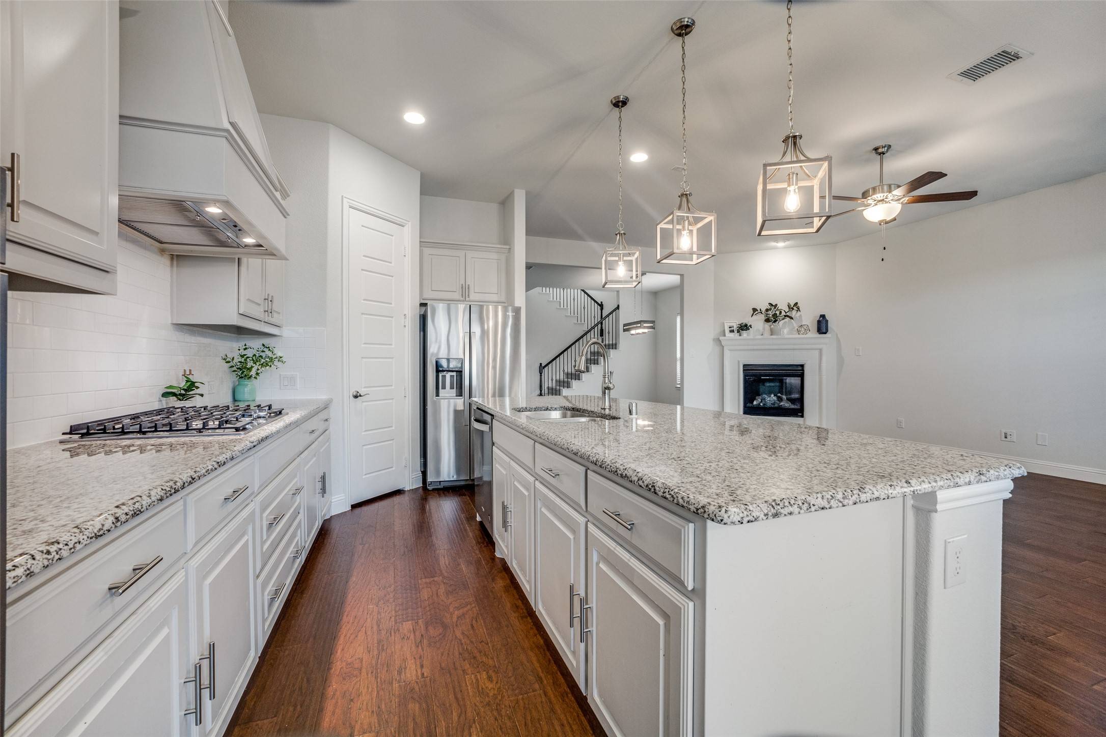 6921 Danridge RD, Rowlett, TX 75089