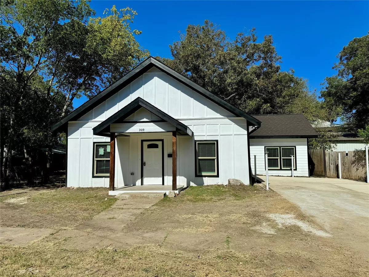 Hillsboro, TX 76645,209 Smith ST