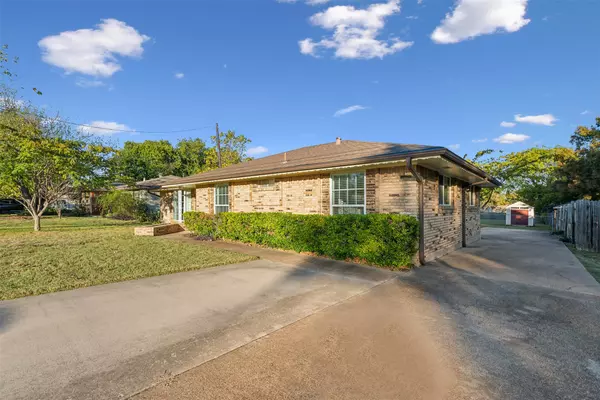 Duncanville, TX 75116,110 N Casa Grande CIR