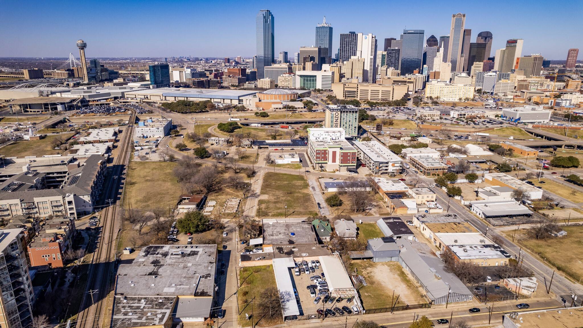 1204 Powhattan ST, Dallas, TX 75215