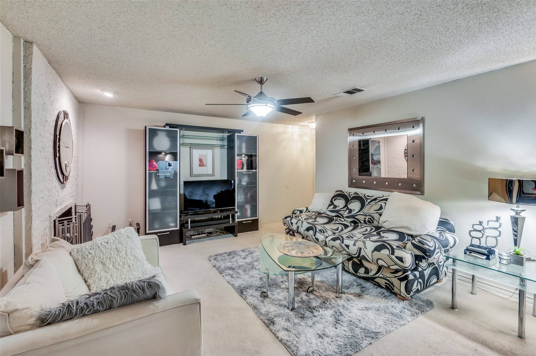 Arlington, TX 76011,2100 Friendly DR #3014