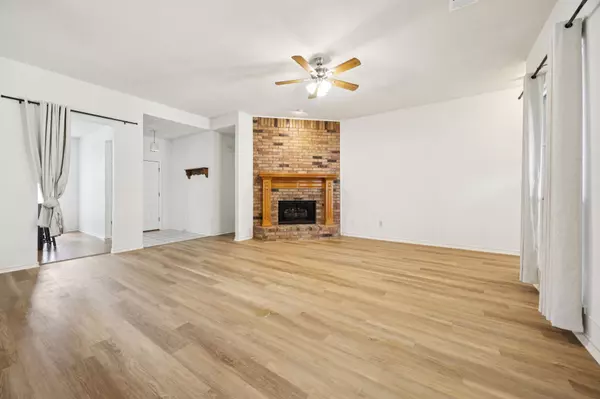 Allen, TX 75002,1306 Woodmont DR